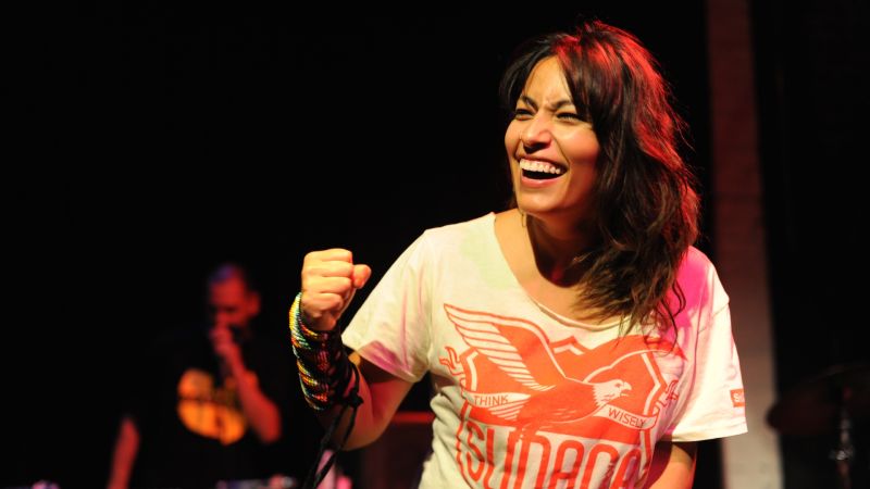 Fichier:Ana Tijoux background.jpg