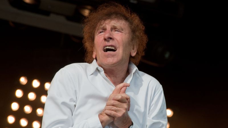 Fichier:Alain Souchon background.jpg