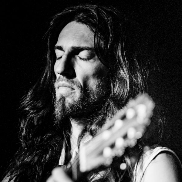 Fichier:Estas Tonne.jpg
