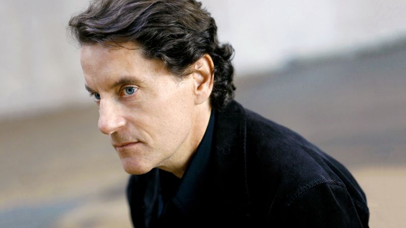 Fichier:Francis Cabrel background.jpg