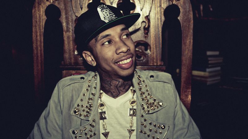 Fichier:Tyga background.jpg